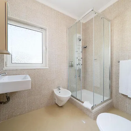 Villa Albardeira 83 By Destination Algarve *